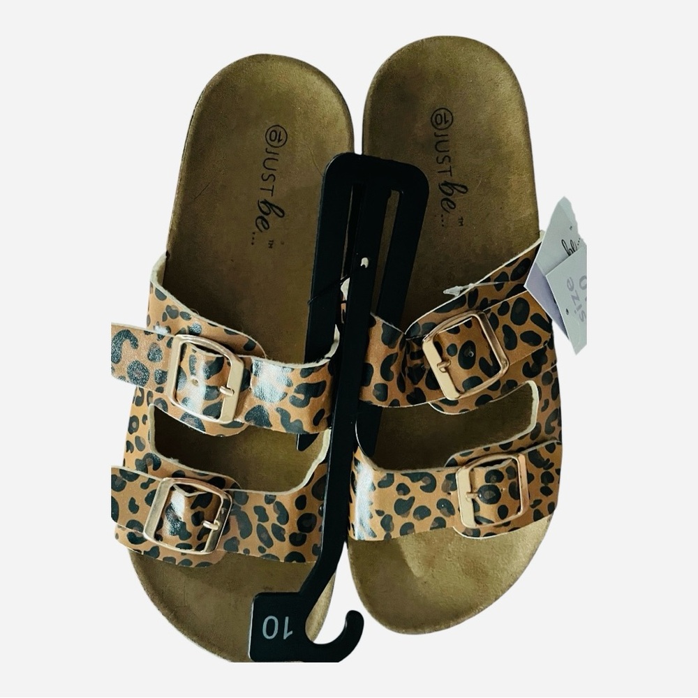 NWT Woman’s Just Be Kids Tan Leopard Buckle Sandals With Adjustable Buckle